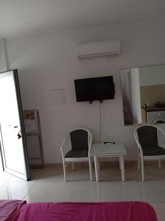 Studio In Center Of Agia Napa Exterior foto